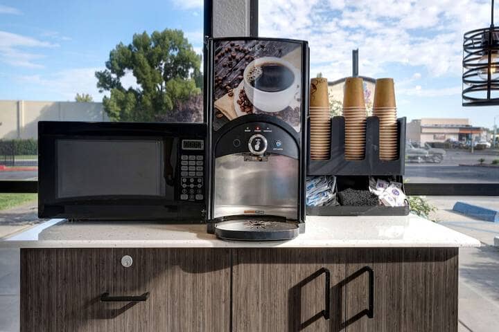 Breakfast/Coffee Service 24 of 27