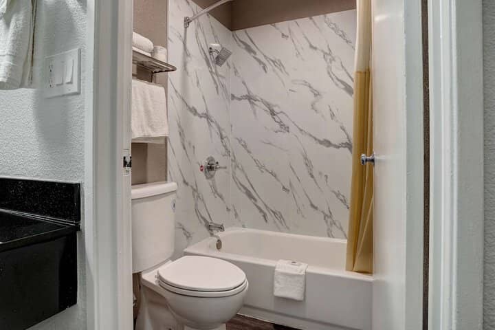 Room 20 of 27
